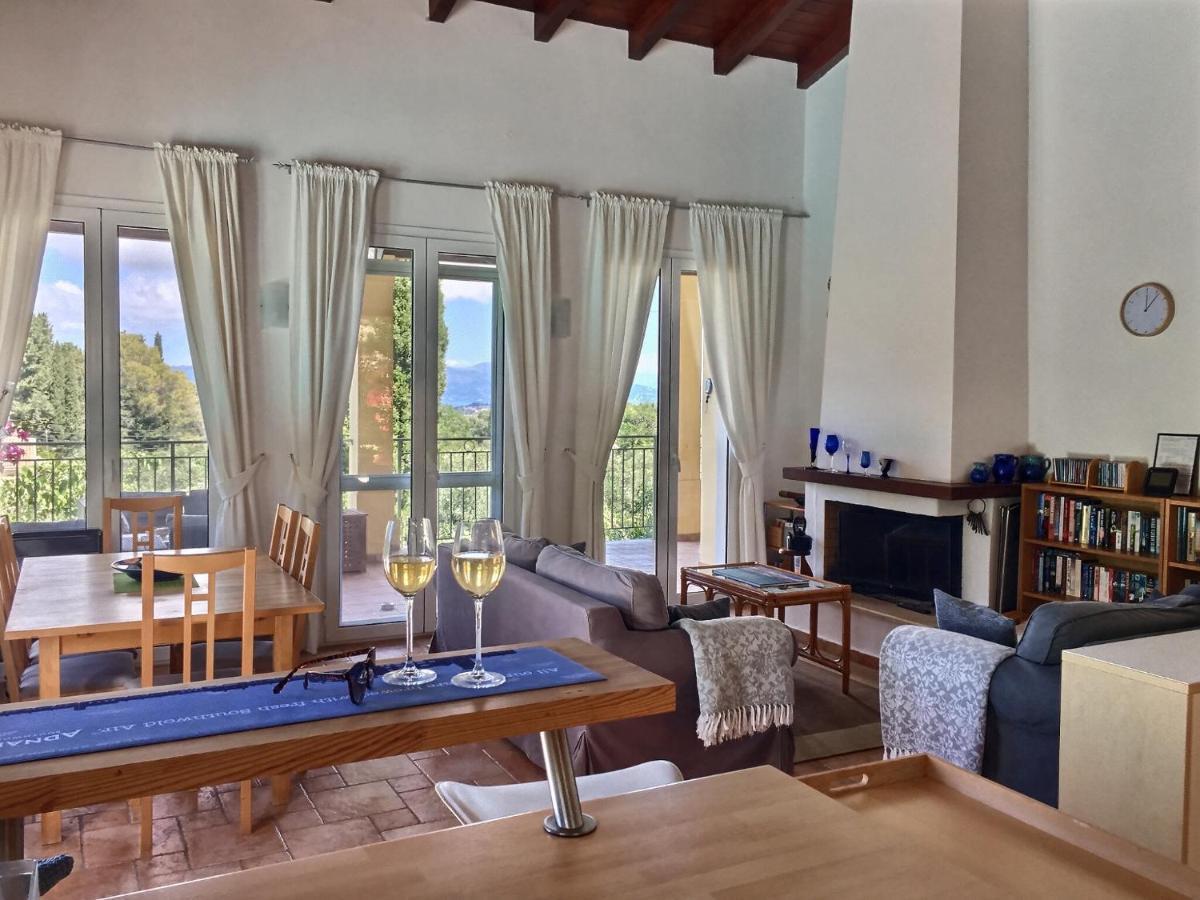 Gastouri Villa Pascalia With Heated Pool In October And Views Achilleion Екстер'єр фото