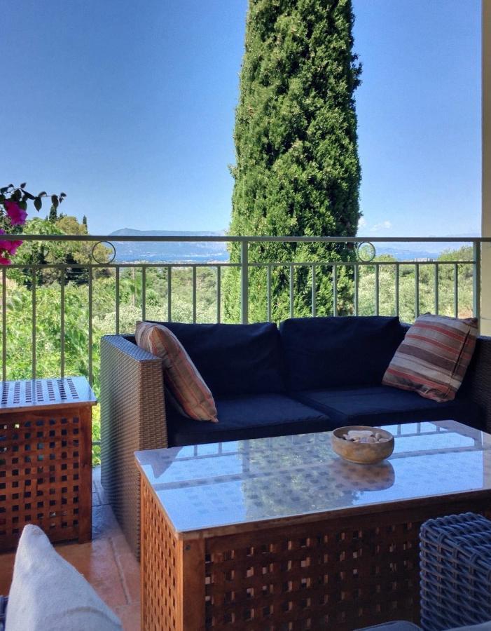 Gastouri Villa Pascalia With Heated Pool In October And Views Achilleion Екстер'єр фото