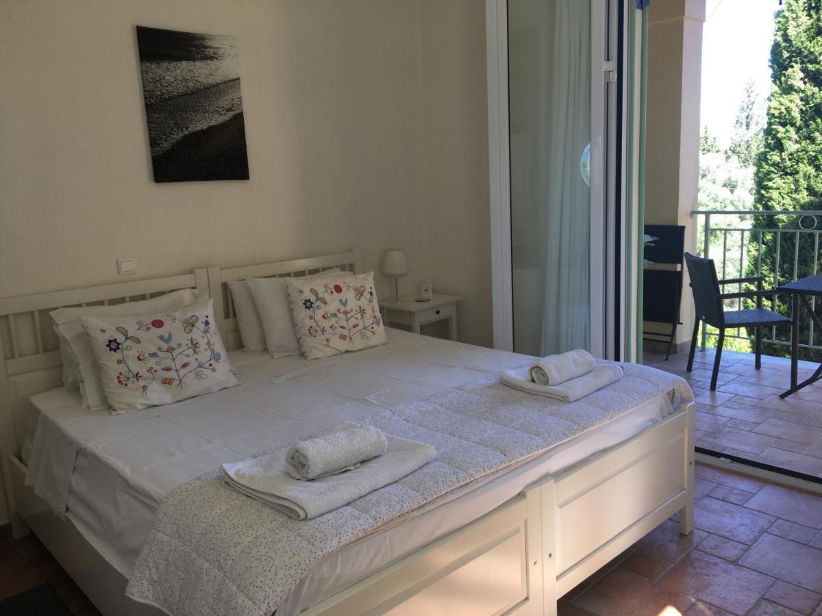 Gastouri Villa Pascalia With Heated Pool In October And Views Achilleion Екстер'єр фото