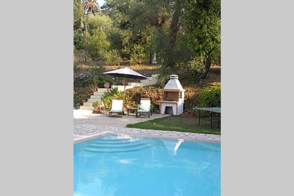 Gastouri Villa Pascalia With Heated Pool In October And Views Achilleion Екстер'єр фото