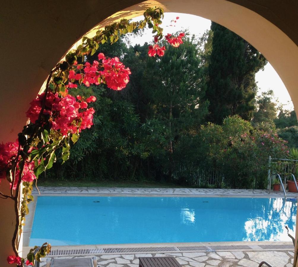 Gastouri Villa Pascalia With Heated Pool In October And Views Achilleion Екстер'єр фото